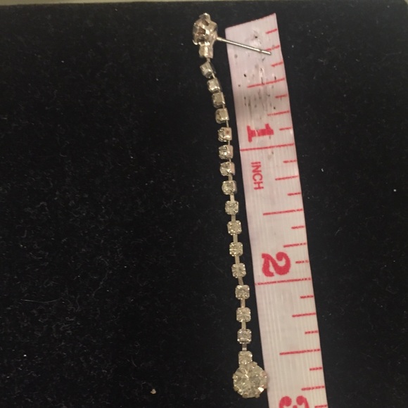 🛍3 for $30🛍NWT Rhinestone long strand earrings set in silvertone - Picture 5 of 5